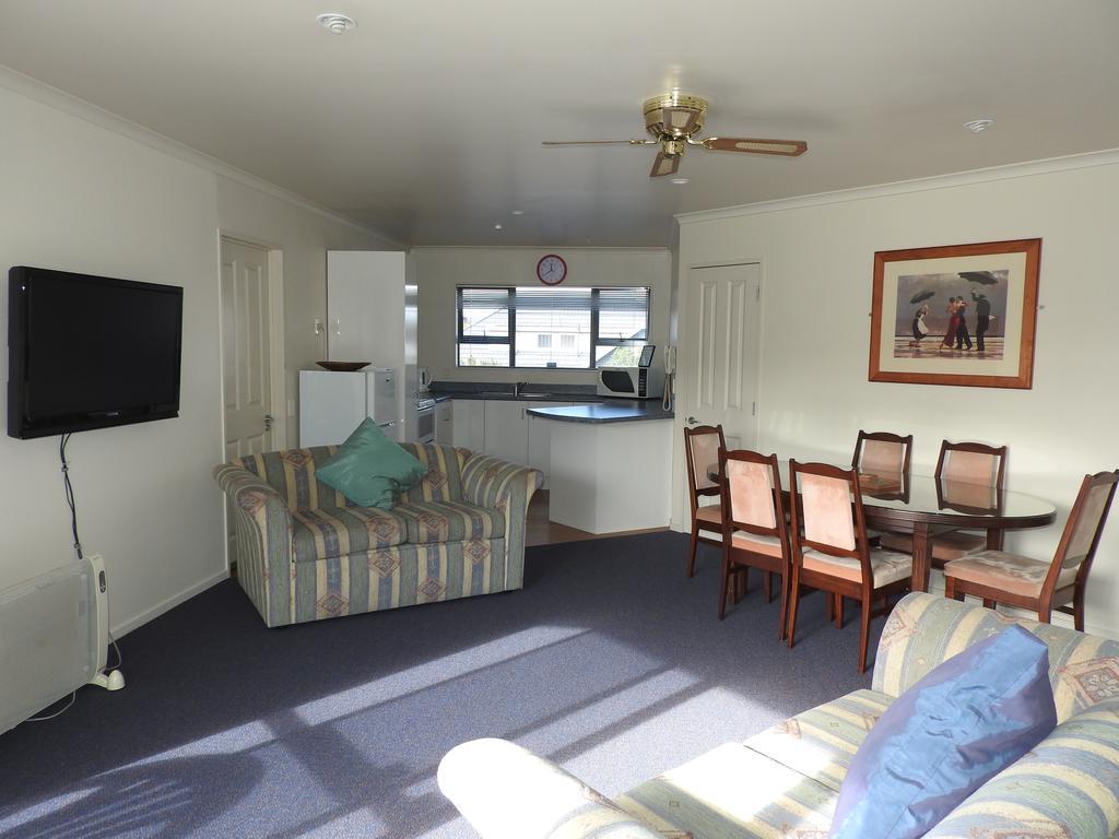 A'Abode Motor Lodge Palmerston North Exterior photo