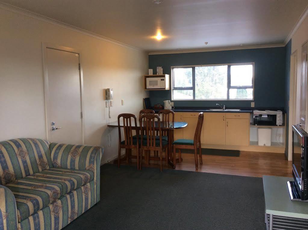 A'Abode Motor Lodge Palmerston North Exterior photo