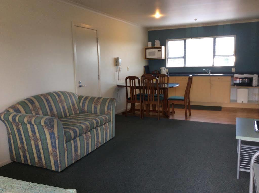 A'Abode Motor Lodge Palmerston North Exterior photo